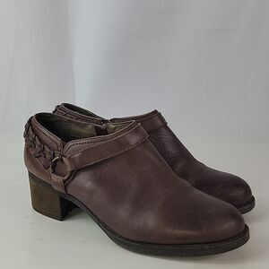 Tara M Ginnie Brown Leather Western O-Ring Ankle Boots